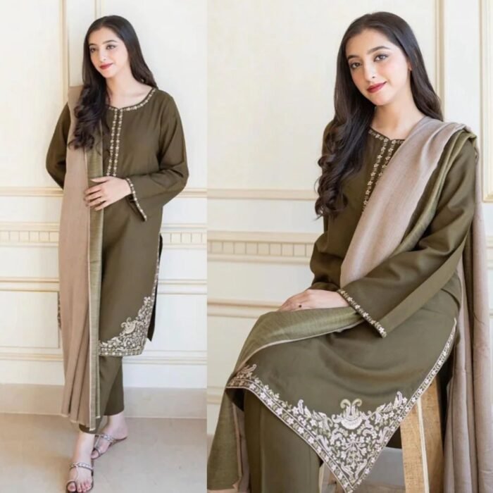 Aisling Lawn 3PC Embroidered-701 - Image 1