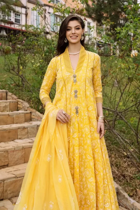 Shop with Namra is offering Bareeze Lawn 3PC Embroidered 352 5 in latest clothing collection 2024