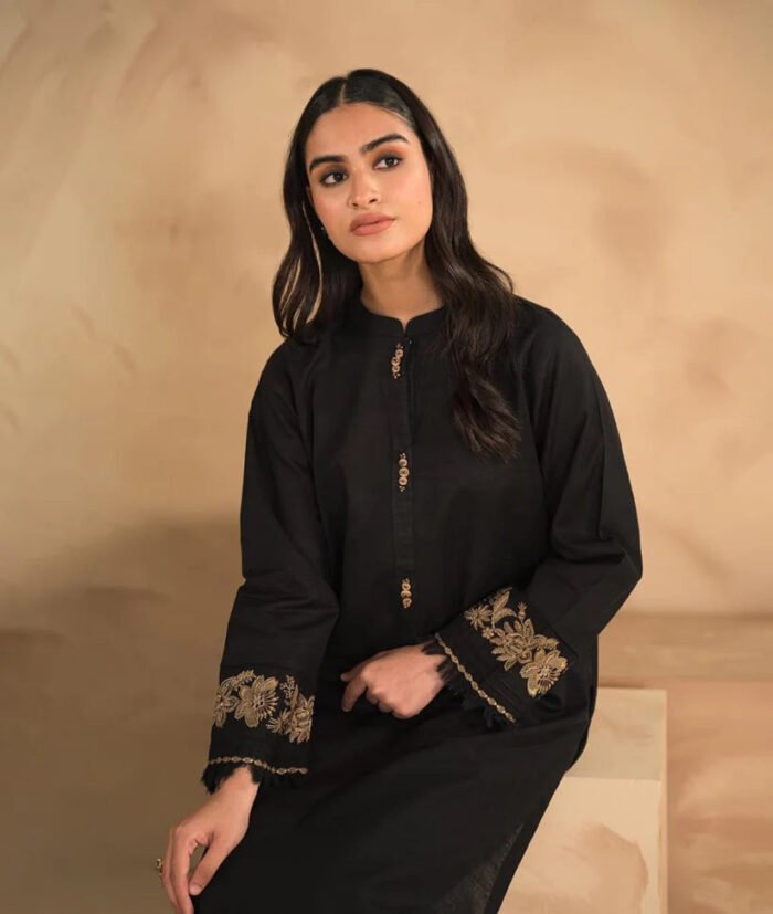 Baroque Lawn 3PC Embroidered-329 - Image 4