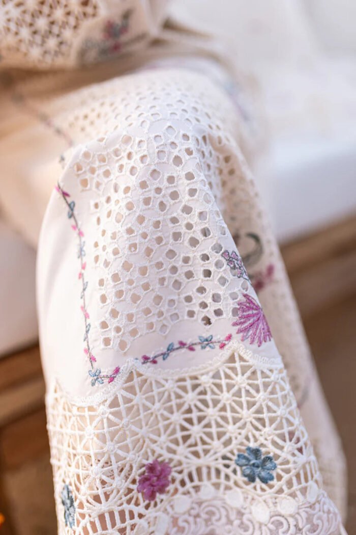 QALAMKAR Chikenkari Lawn 3PC Embroidered With Organza Embroidered Dupatta-455 - Image 7